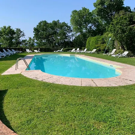 Romantico Appartamento Nel Castello Con Piscina 公寓 *