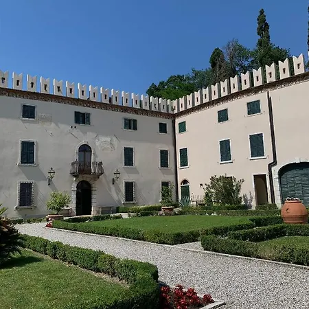 Romantico Appartamento Nel Castello Con Piscina 可乐